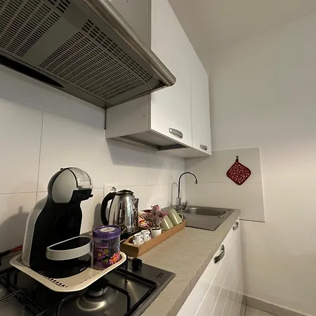 Amour Ici Boutique Apartments In Centro Mascalucia Room photo